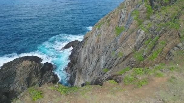 Udara Dari Tebing Berbatu Oahu Hawaii — Stok Video