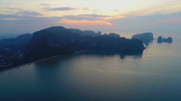 Zonsondergang Bergketen Strand Thailand — Stockvideo