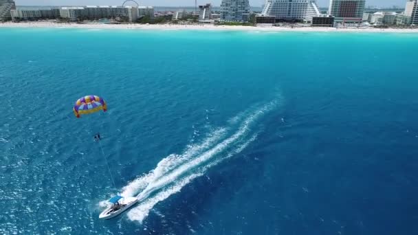 Antena Paralotniarzy Narciarzy Wodnych Cancun Meksyk — Wideo stockowe