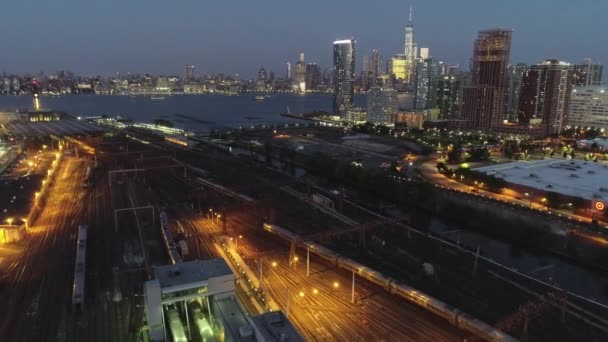 Flyover Antény Jersey City Vlakového Nádraží New Jersey Noci — Stock video