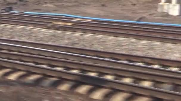 Spoorrails Dwarsliggers Verwijderd Van Een Rijdende Trein — Stockvideo