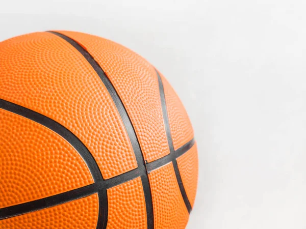 Pelota de baloncesto naranja de cerca. Fragmento, rayas negras, textura. Fondo geométrico deportivo — Foto de Stock