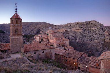 Albarakin, Teruel. Duvarlı ortaçağ şehri