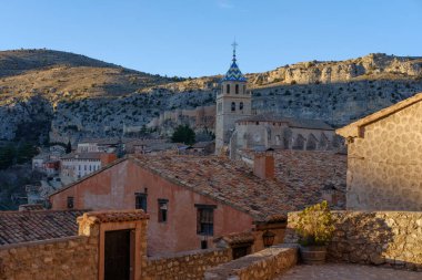 Albarakin, Teruel. Duvarlı ortaçağ şehri