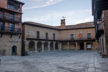 Albarakin, Teruel. Duvarlı ortaçağ şehri
