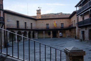 Albarakin, Teruel. Duvarlı ortaçağ şehri