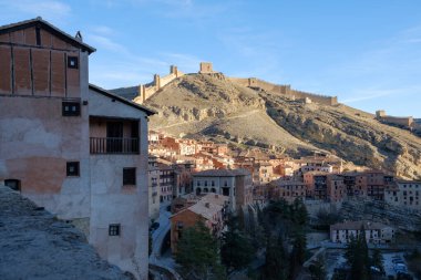 Albarakin, Teruel. Duvarlı ortaçağ şehri