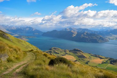 Roys Peak, Top view Yeni Zelanda 