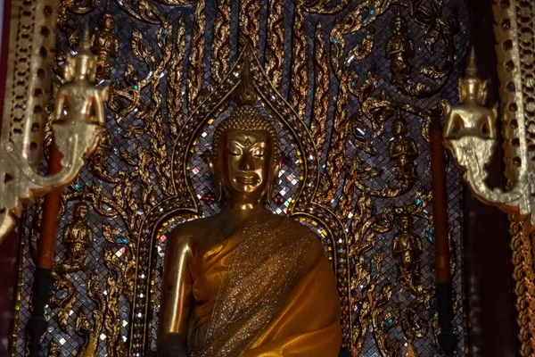 Wnętrze Świątyni Buddyjskiej Złoty Budda — Zdjęcie stockowe