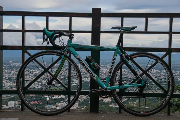 Bike Sitting Top View — Stock Photo, Image