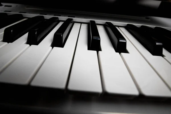 Detalhe Chaves Pretas Brancas Piano — Fotografia de Stock