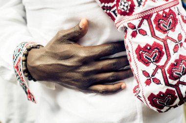 Uluslar arasındaki dostluk ve destek