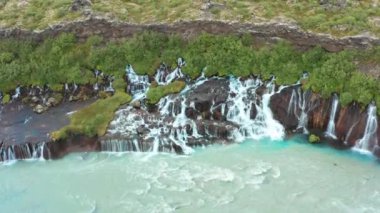 İzlanda 'daki Barnafoss Şelalesinin hava görüntüleri