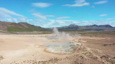 Namaskard ve Hver Havalimanı: Jeotermal alanlar