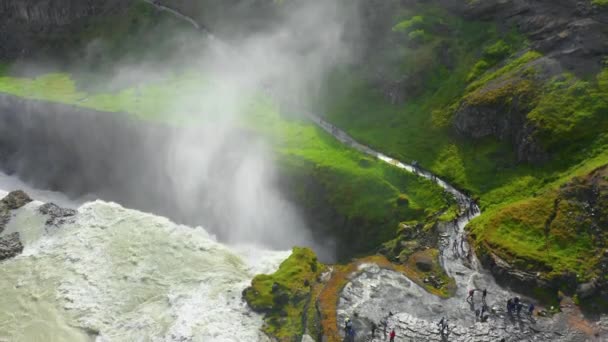 Látványos Emlékmű Gullfoss Vízesés Izlandon — Stock videók