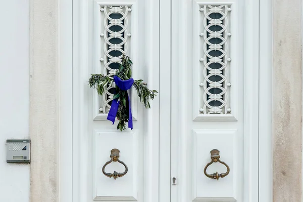 Families Portugal Were Invited Place Era Cross Front Door Celebration — Stock Photo, Image