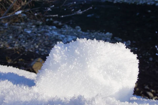 Neve Cristal Gelo Frente Céu Azul Close — Fotografia de Stock