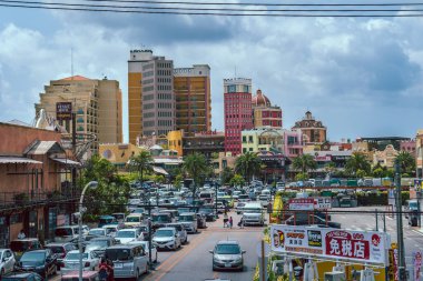Amerikan Köyü 'nün şehir manzarası, Okinawa, Japonya, Nisan 2018