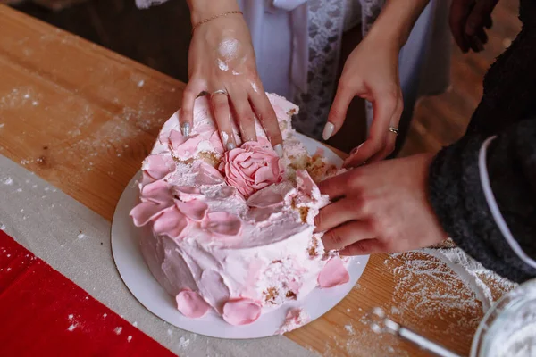 Hands Guy Girl Who Crush Pink Cake — Stock Photo, Image