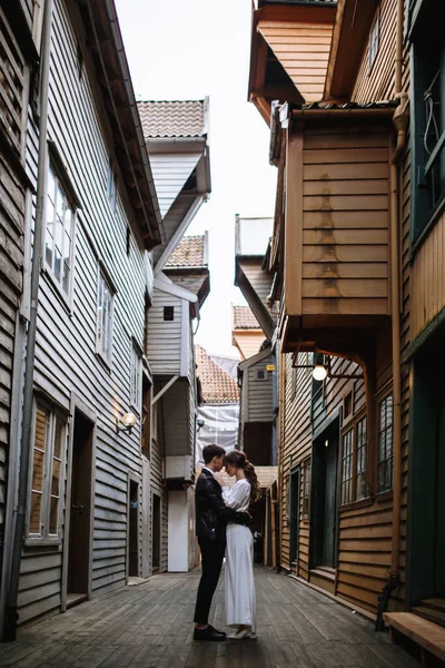 Two Lovers Stand Old Wooden Alley — Stock Photo, Image