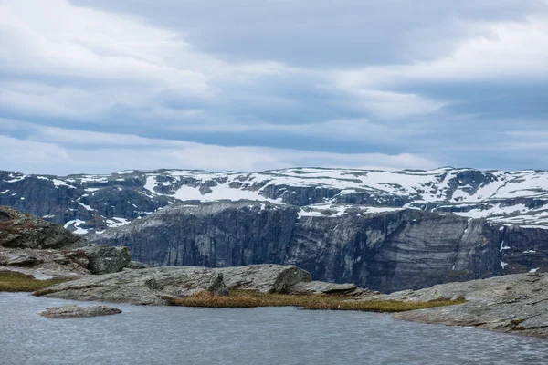 Paesaggio Norvegese Con Vista Del Fiordo Frammento Roccia Lingua Troll — Foto Stock