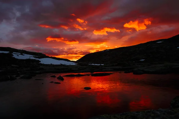 Lago Montagna Paesaggio Norvegese Tramonto — Foto Stock