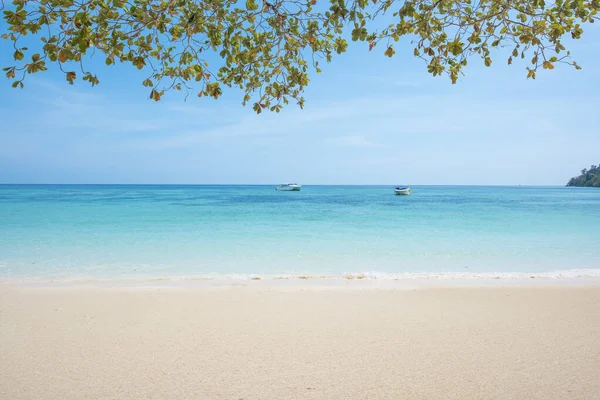 Praia Areia Branca Fundo Mar Verão Férias Conceito Viagem Espaço — Fotografia de Stock