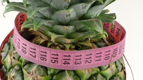 菠萝和测量视频 — 图库视频影像