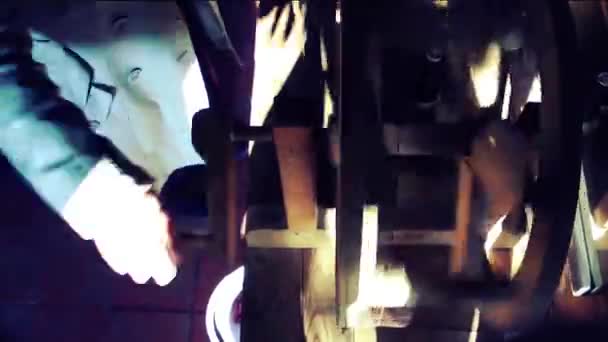 紡糸シルクマシンのビデオ — ストック動画