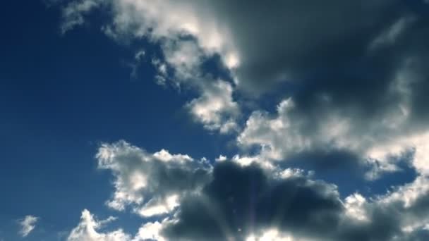 Nuvens Correndo Para Luz Sol — Vídeo de Stock