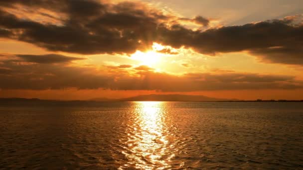Ηλιοβασίλεμα Και Θάλασσα — Αρχείο Βίντεο