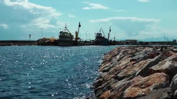 码头和岩石 — 图库视频影像