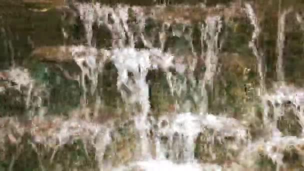 Wasserfall Von Steintreppe — Stockvideo