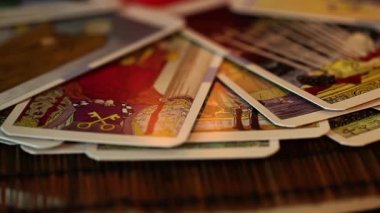 Tarot kartlarının videosu