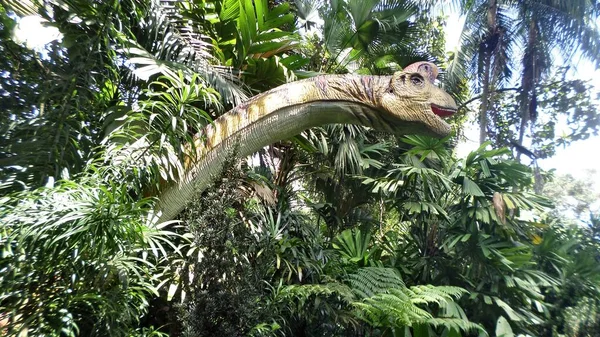 Aventure Vale Dinossauros Tenha Encontro Cara Cara Com Criaturas Pré — Fotografia de Stock