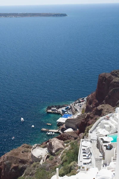 圣托里尼岛 爱琴海 具有海景的传统而著名的白色房屋和教堂 — 图库照片