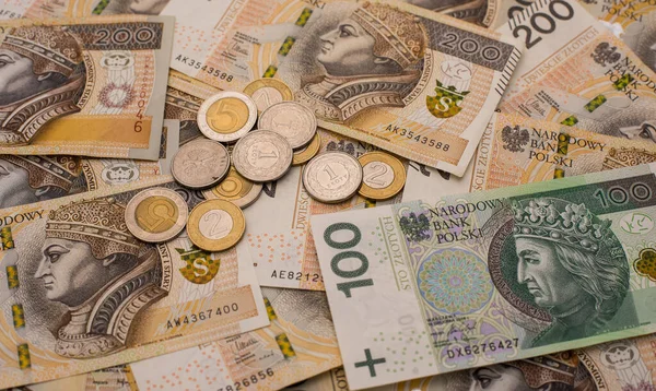Крупный План Различных Банкнот Польские Деньги Злотых Pln Старом Деревянном — стоковое фото