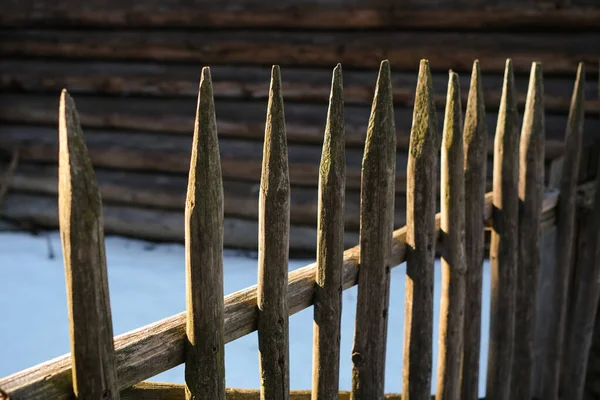 Gamla Trästaket Bakgrunden Gammal Träbyggnad Historiska Trähus Chocholow Zakopane Polen — Stockfoto