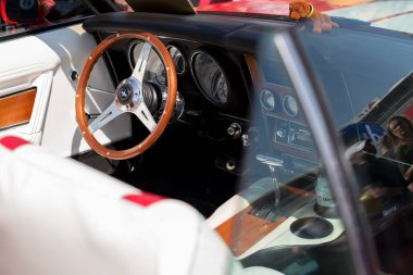 Otwock, Polonya - 22 Nisan 2017: 9. Mustang Kulübü Polonya, Kültür ve Bilim Sarayı