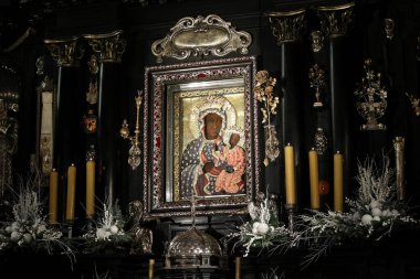 Czestochowa, Polonya - 21 Ocak 2020: Jasna Gora Manastırı: Czestochowa 'nın Siyahi Madonna' sının Muhteşem Görüntüsü (Czestochowa Hanımımız))