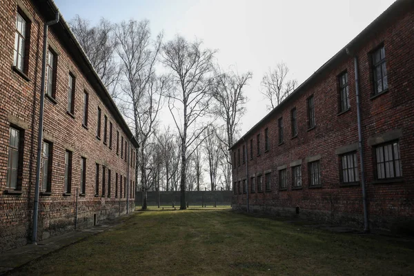 Auschwitz Oswiecim Polonia Enero 2020 Calle Campo Auschwitz Edificios Ladrillo —  Fotos de Stock