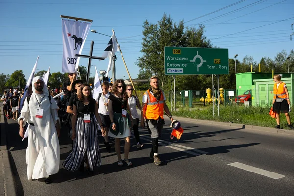 Czestochowa Poland August 2019 Pilgrims Coming Monastery Jasna Gora Luminous — Stock Photo, Image