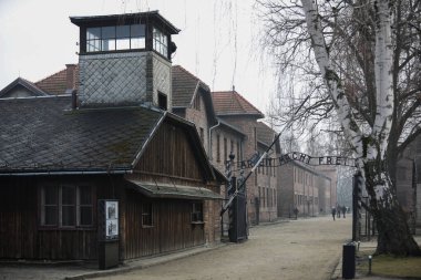 Auschwitz, Birkenau, Polonya: Auschwitz 'deki Arbeit Macht Frei ölüm kapısı. Birkenau toplama kampı.