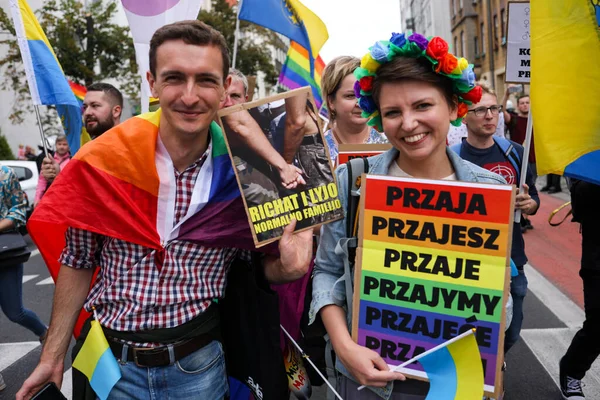 Katowice Polônia Setembro 2019 Pessoas Com Bandeiras Arco Íris Durante — Fotografia de Stock