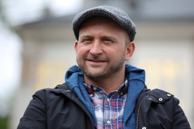 Krakow, Polonya - 29 Nisan 2019: Borys Szyc Polonyalı film ve sahne oyuncusu, OFF CAMERA 2019 festivali sırasında röportaj