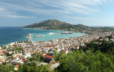 Zante, Zakynthos, Yunanistan:, İyon denizindeki Yunan adası. Geceleri Zakynthos kasabasındaki liman manzarası
