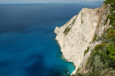 Yunanistan, Zakynthos adası: Dünyanın en ünlü plajlarından biri olan boş Navagio Körfezi ve Batık Kumsalı 'nın inanılmaz manzarası
