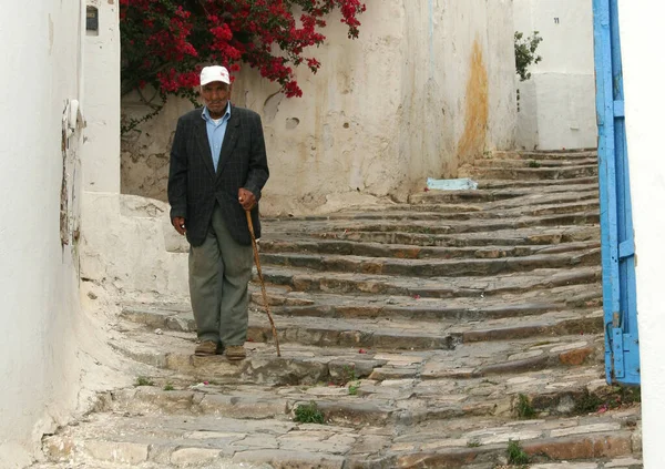 Sidi Bou Said Tunézia 2009 Június Idős Férfi Utcán Fehér — Stock Fotó