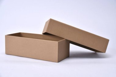 Gözlük alışverişi kahverengi hediye kutusu 