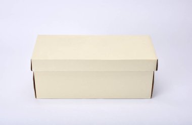 beyaz alışveriş hediye kutusu 